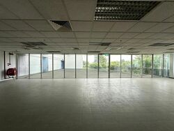 Moreton Logistics Centre (D5), Retail #620578671